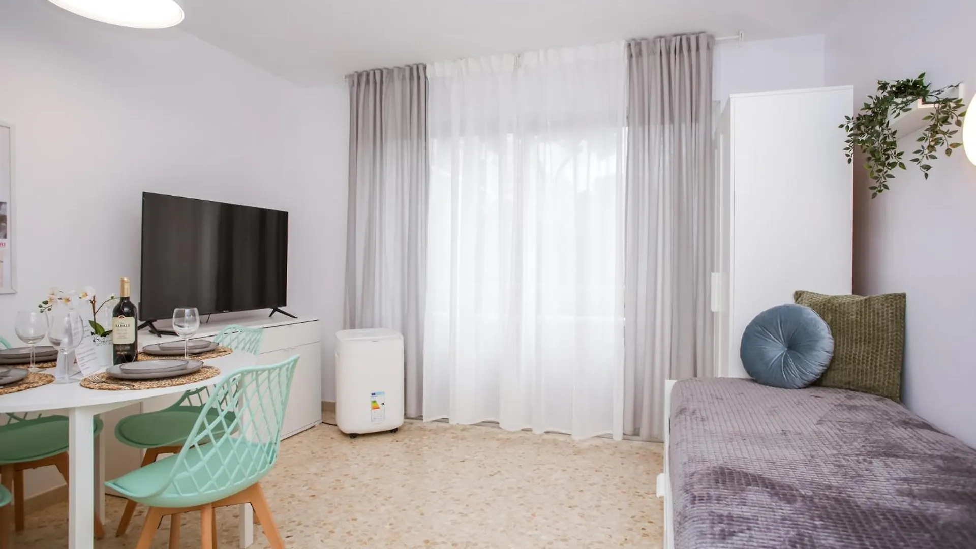 Al14 Estudio A 250 M Playa Fenals, Costa Barava Lloret de Mar 0*,